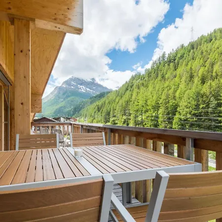 Montela Haus D ساس-غروند